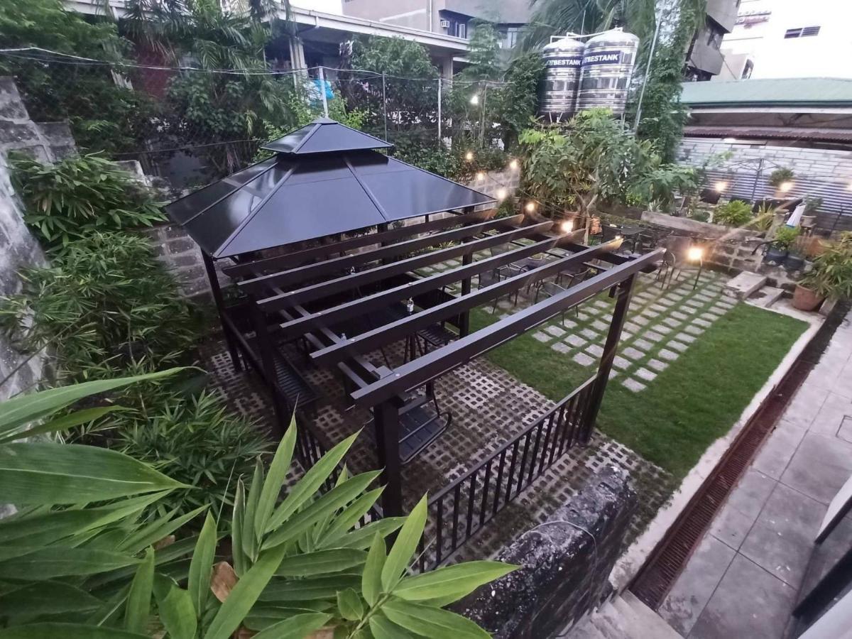 The Hub District Garden Pasay